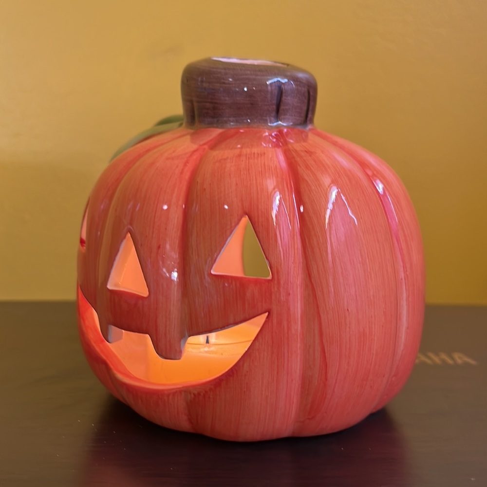 Jack o lantern candle holder - Picture 3 of 5